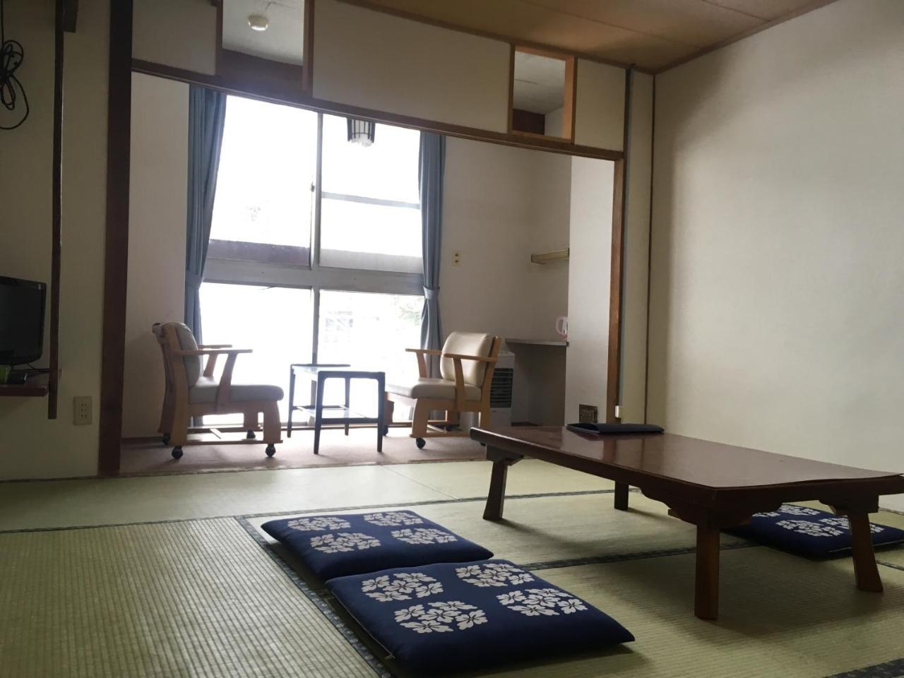 Biei Shirogane No Yu Hotel Buitenkant foto